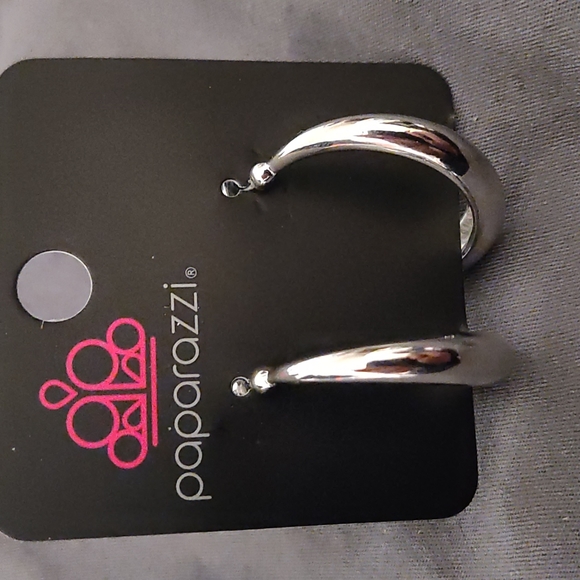 Paparazzi earrings